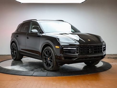 Certified 2026 Porsche Cayenne image 13