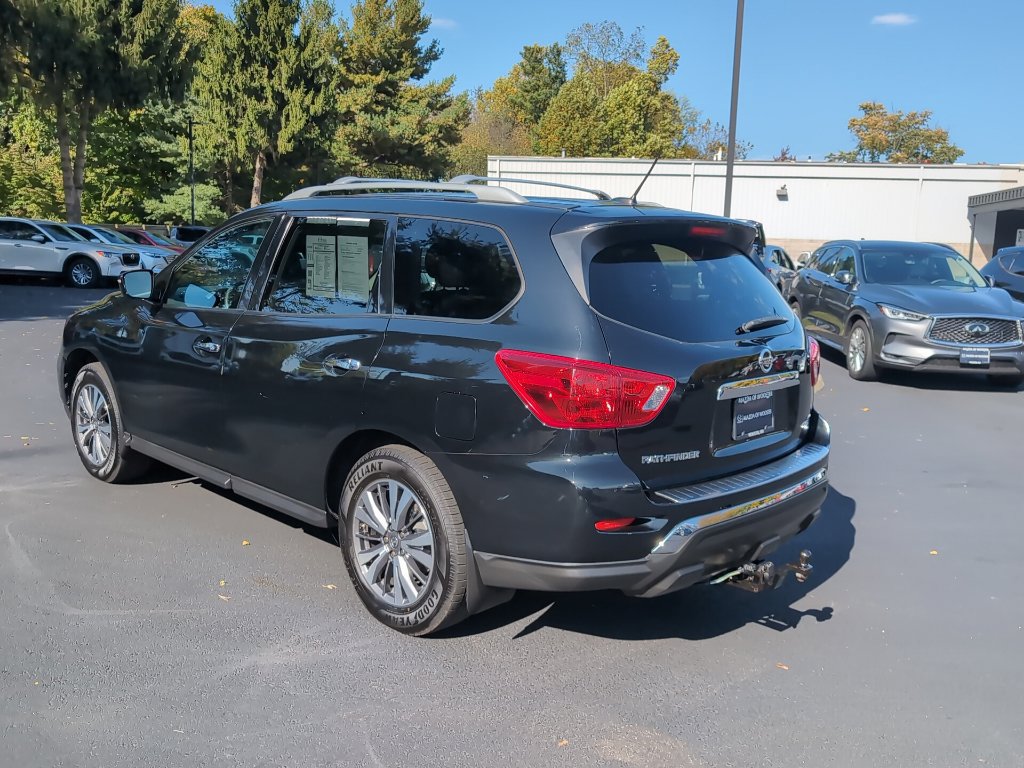 Used 2017 Nissan Pathfinder S AWD/4WD image 12