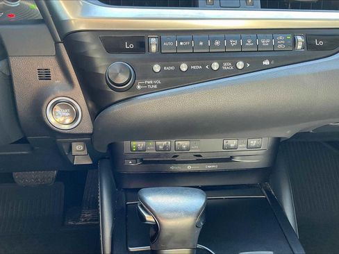 Used 2019 Lexus ES 350 image 34