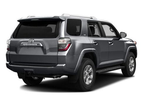 Used 2016 Toyota 4Runner SR5 AWD/4WD image 2