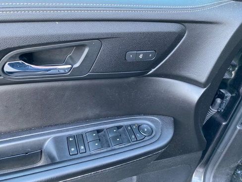 Used 2017 GMC Acadia Limited SLT image 19