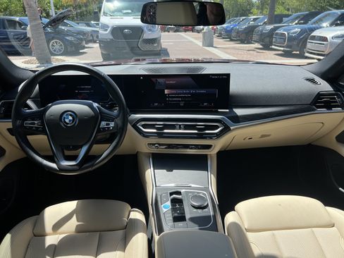 Certified 2023 BMW i4 eDrive35 RWD image 29