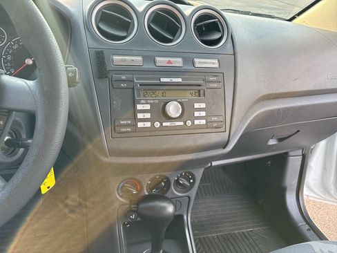 Used 2011 Ford Transit Connect XLT image 10