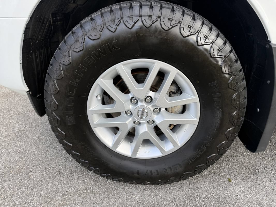 Used 2018 Nissan Frontier SV AWD/4WD image 11