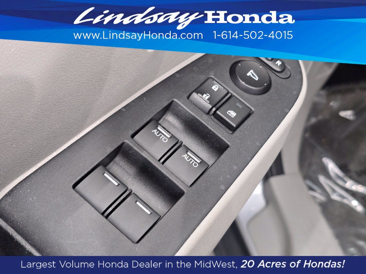 Used 2017 Honda Odyssey SE image 22