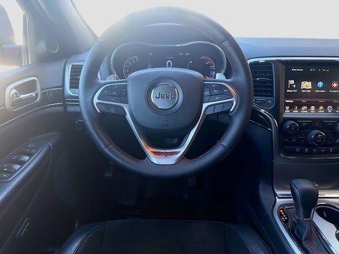 Used 2017 Jeep Grand Cherokee Trailhawk image 17