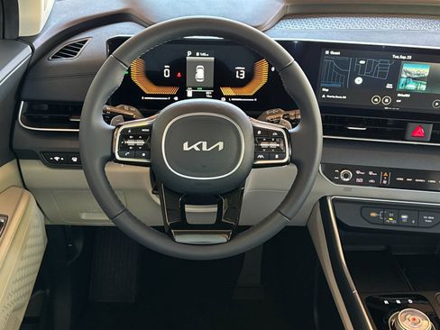 New 2026 Kia Carnival EX image 14