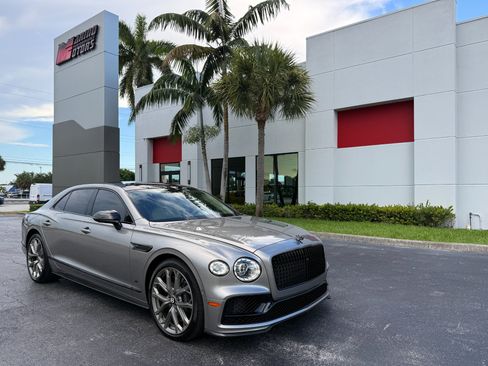 Used 2023 Bentley Flying Spur V8 AWD/4WD image 1