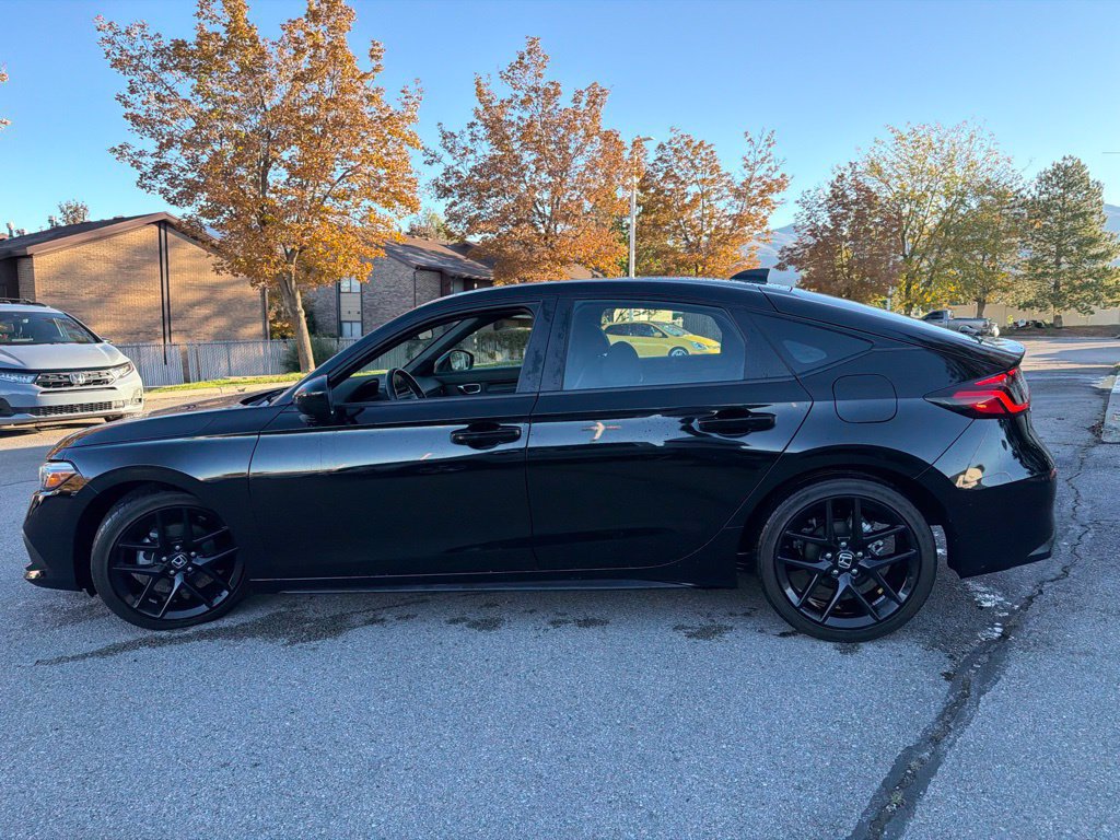 Used 2024 Honda Civic Sport image 9