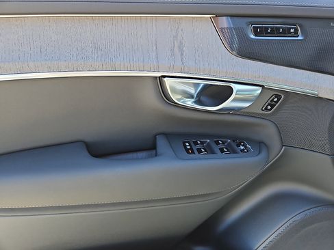New 2026 Volvo XC90 B6 Ultra w/ Protection Package Premier AWD/4WD image 9