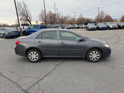 Used 2010 Toyota Corolla LE image 6