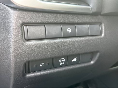 New 2025 Nissan Rogue SV image 15