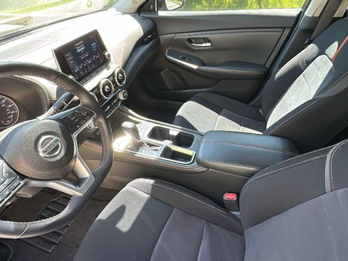 Certified 2021 Nissan Sentra SR FWD image 22
