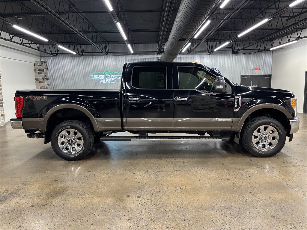Used 2017 Ford F250 Lariat w/ Chrome Package AWD/4WD image 18
