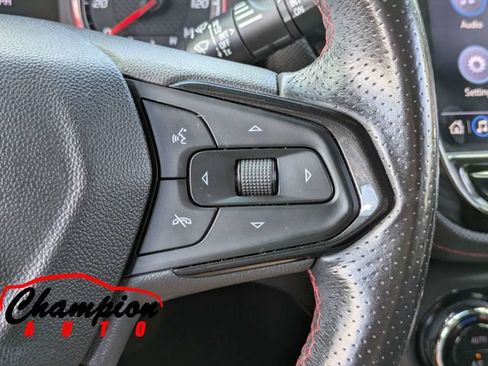 Used 2021 Chevrolet TrailBlazer RS w/ Technology Package FWD image 28