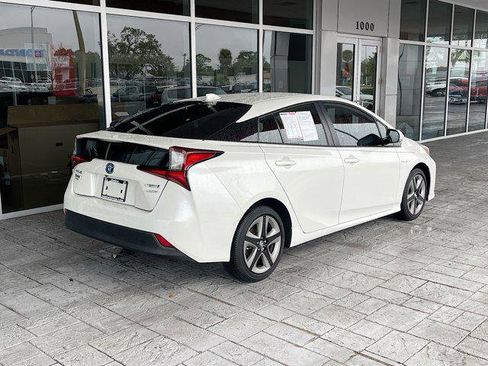Certified 2020 Toyota Prius Limited FWD image 7