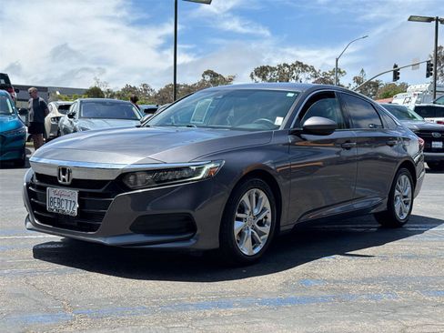 Used 2018 Honda Accord LX image 4