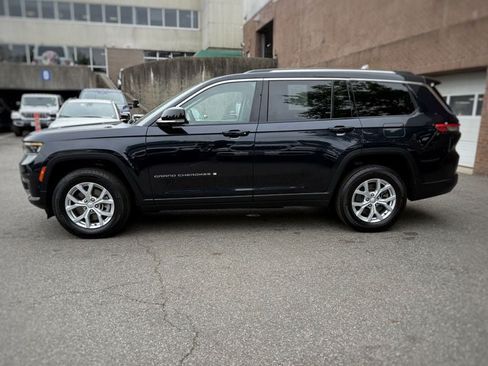 Used 2023 Jeep Grand Cherokee L Limited w/ Luxury Tech Group II AWD/4WD image 14