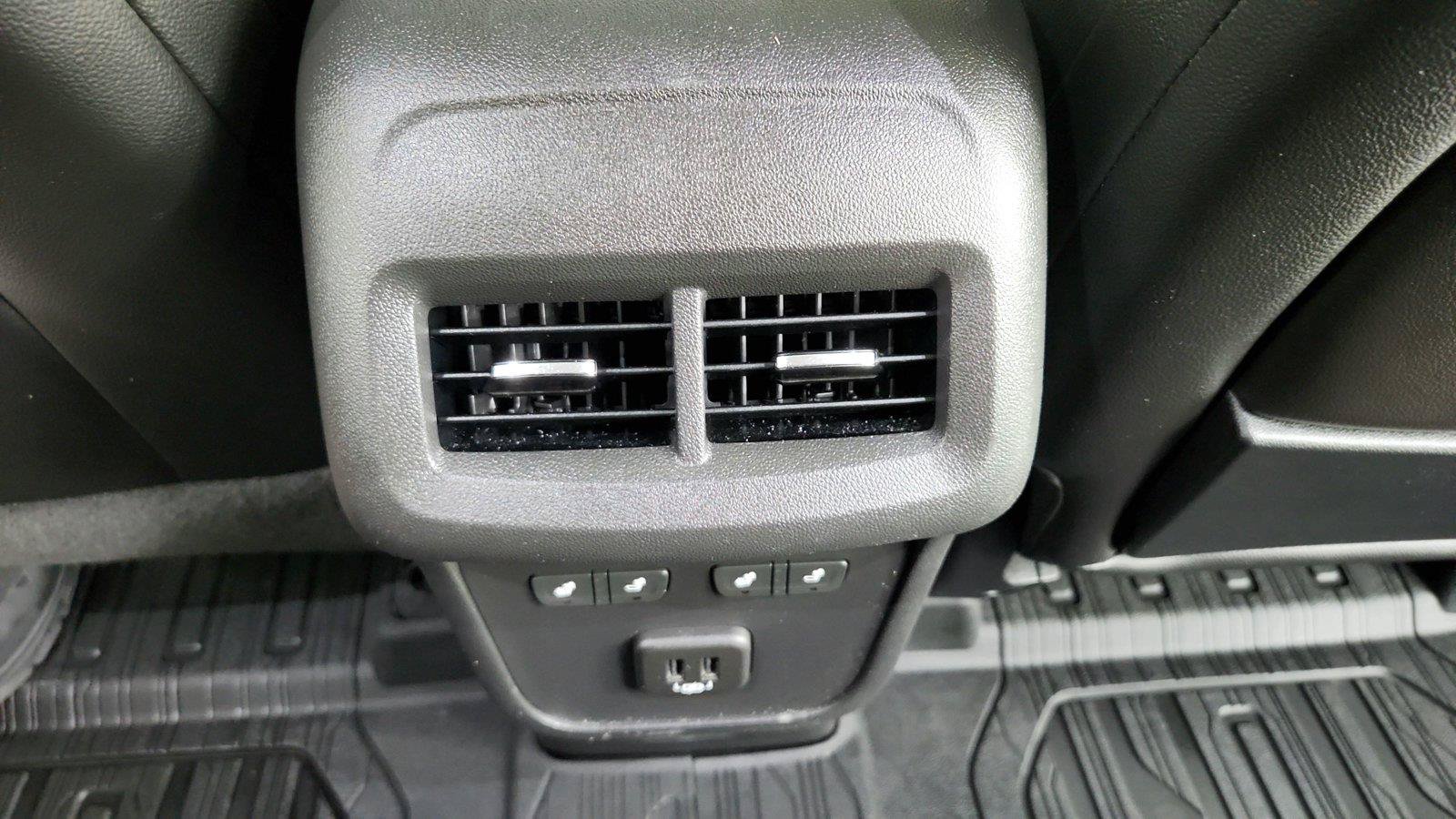Used 2020 GMC Terrain Denali w/ Denali Premium Package AWD/4WD image 23