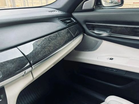 Used 2013 BMW 750Li image 36