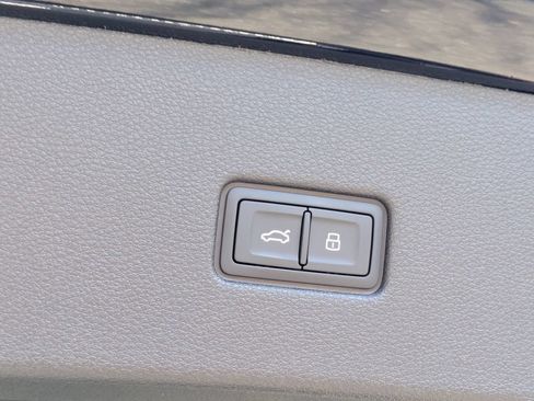 New 2026 Audi SQ8 Prestige AWD/4WD image 13