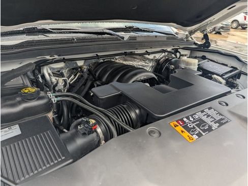 Used 2018 Chevrolet Tahoe Premier AWD/4WD image 14