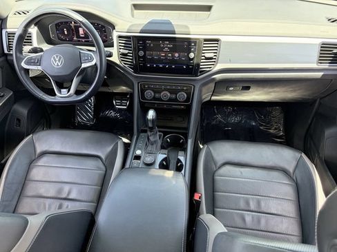 Used 2022 Volkswagen Atlas SEL Premium AWD/4WD image 16