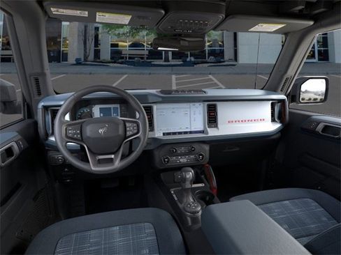 New 2025 Ford Bronco Heritage Edition image 9