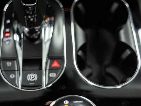 Used 2026 Bentley Bentayga Speed image 36