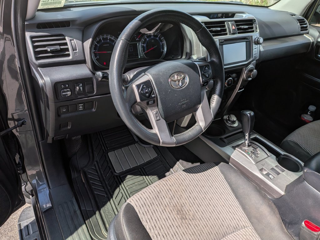 Used 2019 Toyota 4Runner SR5 AWD/4WD image 11