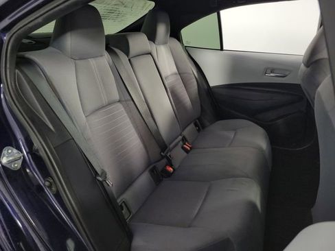 Used 2025 Toyota Corolla SE image 16
