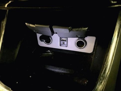 Used 2013 Toyota Avalon XLE Touring image 32