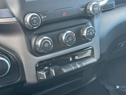 Used 2024 RAM 2500 Big Horn w/ Bed Utility Group image 19