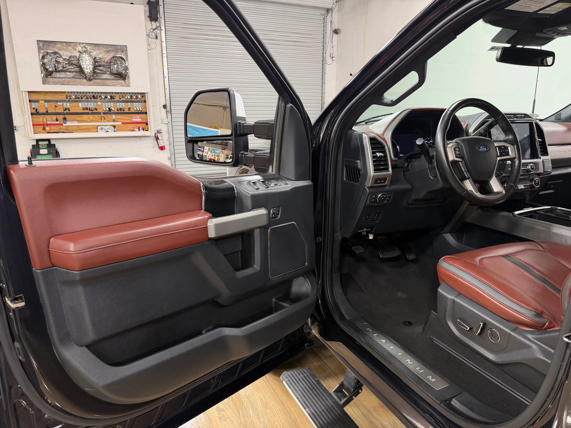 Used 2022 Ford F250 Platinum AWD/4WD image 13