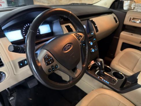 Used 2019 Ford Flex SEL w/ Equipment Group 202A AWD/4WD image 8