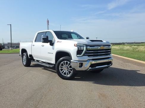 Used 2024 Chevrolet Silverado 2500 LTZ w/ LTZ Plus Package AWD/4WD image 9