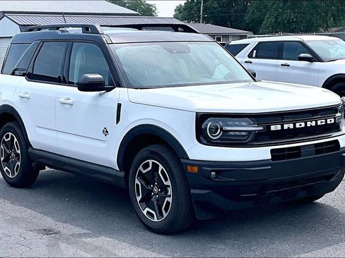 Used 2022 Ford Bronco Sport Outer Banks w/ Tech Package AWD/4WD image 1
