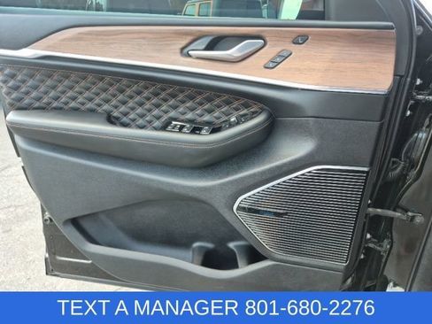Used 2022 Jeep Grand Cherokee Summit w/ Adv Protech Group IV AWD/4WD image 25