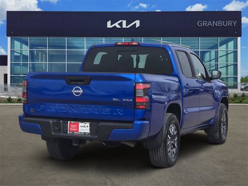 Used 2024 Nissan Frontier SL image 5