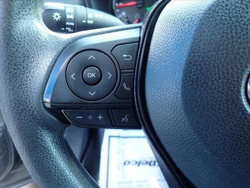 Used 2021 Toyota RAV4 XLE AWD/4WD image 14