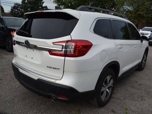 Used 2023 Subaru Ascent Premium w/ Convenience Package AWD/4WD image 9