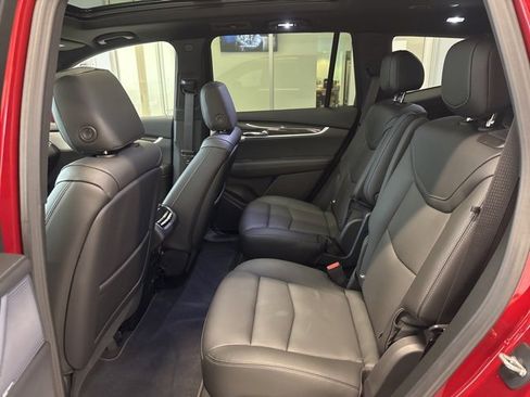 Used 2024 Cadillac XT6 Sport image 21