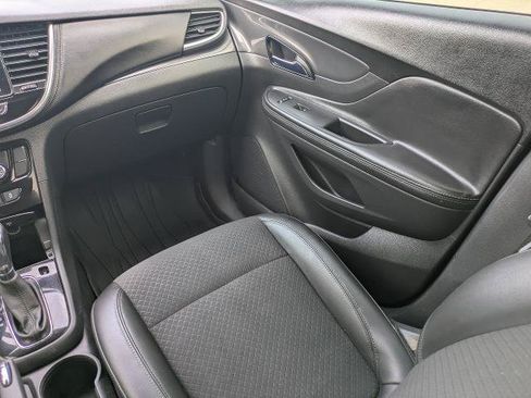 Certified 2020 Buick Encore Preferred w/ Safety Package FWD image 17