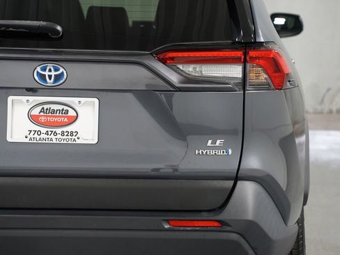 Certified 2022 Toyota RAV4 LE image 10