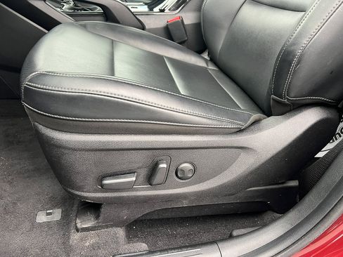 Used 2024 Kia Telluride S image 16