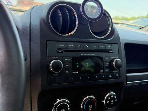 Used 2016 Jeep Patriot High Altitude AWD/4WD image 13