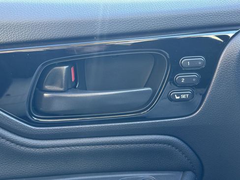 New 2026 Honda Odyssey Touring image 15