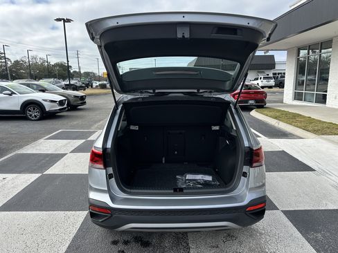 Used 2024 Volkswagen Taos S image 5