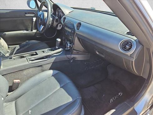 Used 2008 MAZDA MX-5 Miata Grand Touring w/ Premium Pkg image 15
