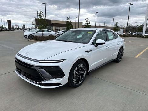 New 2026 Hyundai Sonata SEL FWD image 4